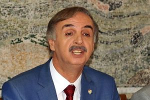 Akl-ı selim duygularımızla hareket etmeliyiz
