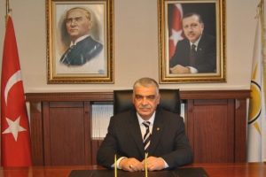 "B&uuml;y&uuml;k şahsiyetler yas tutarak anılmazlar"