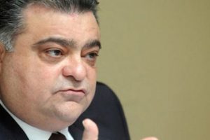 "Turgut &Ouml;zal K&uuml;rt meselesini &ccedil;&ouml;zecekti"