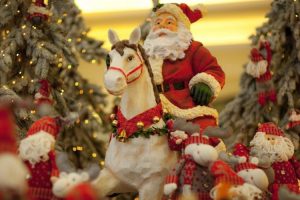 T&uuml;rklerden Noel ağacına b&uuml;t&ccedil;e yok