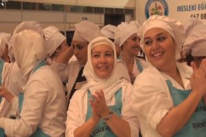 Gangnam Style şarkısıyla pastacılar coştu