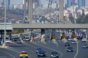 30 milyon ara&ccedil; k&ouml;pr&uuml; ve otoyollardan ge&ccedil;ti