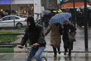Bursalılar yağmura hazırlıksız yakalandı