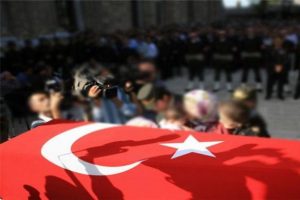 Şehit annesinden y&uuml;rek yakan feryat