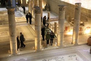 Zeugma mozaikleri b&uuml;y&uuml;ledi