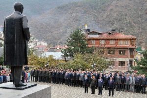 B&uuml;y&uuml;k &ouml;nder G&uuml;m&uuml;şhane'de de anıldı