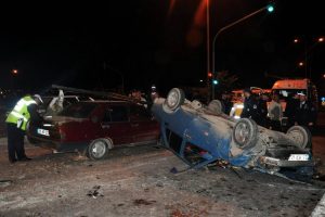 Eskişehir'de zincirleme trafik kazası: 6 yaralı