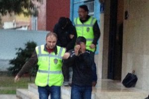 Konya'da &ccedil;aldılar, Denizli'de yakalandılar