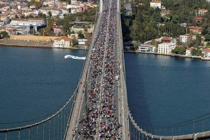 Avrasya Maratonu'nda ilk 3'te 2 T&uuml;rk