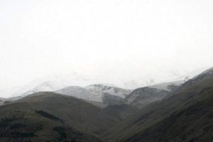Ak Dağı'na yılın ilk karı d&uuml;şt&uuml;