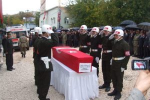 Şehit Murat Yıldızhan g&ouml;zyaşları arasında toprağa verildi