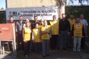 Fıstık &ccedil;amı tohumlarını toprakla buluşturdular