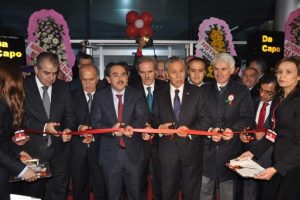 Arın&ccedil; eski adliye binalarını eleştirdi
