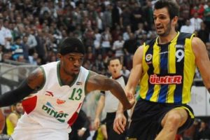 Fenerbah&ccedil;e &Uuml;lker mağlubiyetle tanıştı