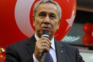 "MİT'in g&ouml;r&uuml;şme yapması yadırganmamalı"