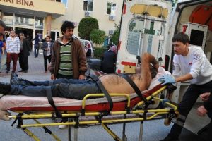 Yağ dolu varil patladı: 1 yaralı
