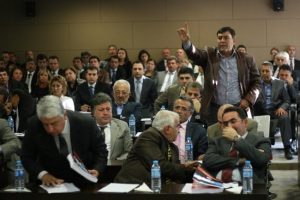 'Performans' tartışmasını 5 dakika &ccedil;&ouml;zd&uuml;