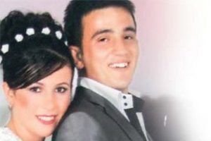 15'te evlendi, 16'sında anne oldu, 17'sinde de kara toprak