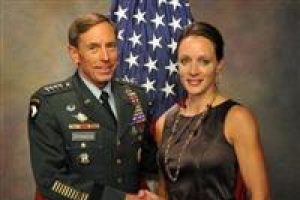 Petraeus skandalı Afganistan'a dayandı