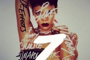 Rihanna'nın seksi GQ pozu