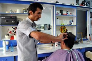 Gazilere &uuml;cretsiz kuaf&ouml;r hizmeti
