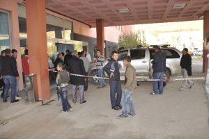 İş&ccedil;iler elektrik akımına kapıldı: 1 &ouml;l&uuml;, 1 yaralı