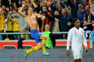 Zlatan Ibrahimovic inanılmaz bir gol attı!