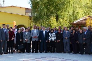 Emekli emniyet mensuplarına yemek