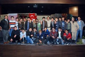&Ccedil;ocuklar sevindi, b&uuml;y&uuml;kler duygulandı