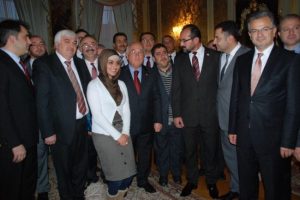&Ccedil;i&ccedil;ek T&uuml;rk STK'lara hitap etti