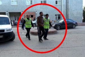 Şaşkın hırsız yağmurdan ka&ccedil;arken doluya tutuldu