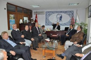 Belediye başkanları Dursunbey'de toplandı