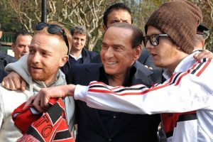 Milan antrenmanına helikopterle geldi
