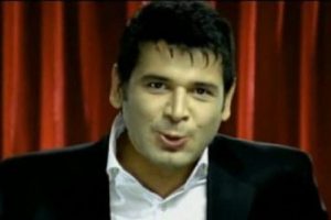 &Uuml;nl&uuml; t&uuml;rk&uuml;c&uuml; g&ouml;zaltında