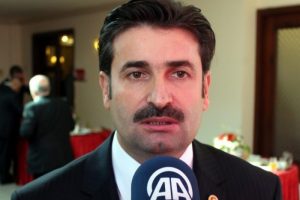 "İsrail ahlaksız bir savaş y&uuml;r&uuml;t&uuml;yor"