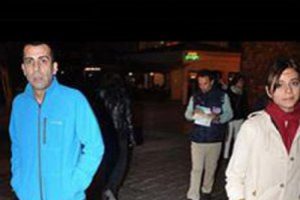 &Uuml;nl&uuml; oyuncu muhabiri yumrukladı