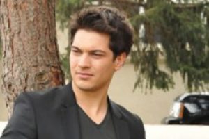 &Ccedil;ağatay Ulusoy'dan diziyi bitirin isteği