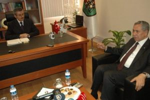 Arın&ccedil;'tan Manisa Barosu'na ziyaret