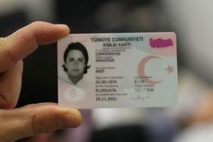 T&uuml;rkiye Cumhuriyeti kimlik kartları geliyor