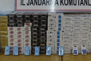 Valizlerden ka&ccedil;ak sigara &ccedil;ıktı