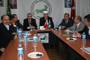 "Yunanistan meclisindeki marjinal gruplar T&uuml;rkleri tahrik etmeye &ccedil;alışıyor"