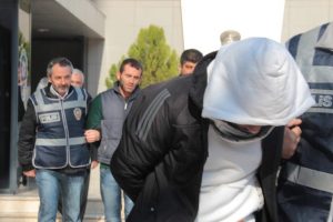 Konya'da &ccedil;aldılar  Bursa'da yakalandılar