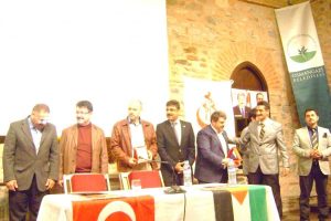 Alperenler &Ccedil;anakkale konferansı d&uuml;zenledi