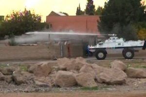 Meraklı vatandaşlara tazikli su