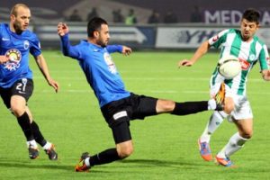 Kayseri Erciyesspor liderliği bırakmadı