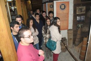 Fak&uuml;ltenin ilk &ouml;ğrencileri İneg&ouml;l'&uuml; tanıyor