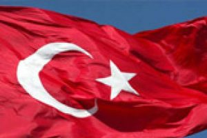 T&uuml;rk kızıyla evlendiği i&ccedil;in kovuldu