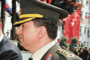 İl jandarma komutanı yaralandı