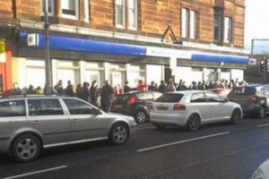 Bozuk ATM izdihama neden oldu