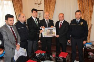 Osmangazi Belediyesi'nden emniyete saray gibi hizmet binası